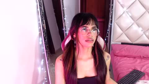 Dannamunoz130 online show from 12.24.24