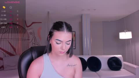 Danna Gibbs online show from 12.06.24