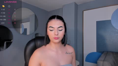 Danna Gibbs online show from 12.12.24