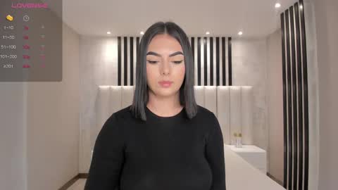 Danna Gibbs online show from 02.11.25