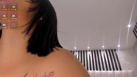 Danna Gibbs online show from 02.13.25