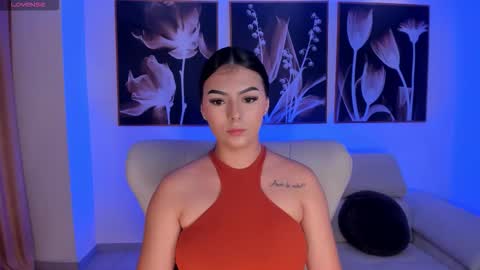 Danna Gibbs online show from 09.12.25