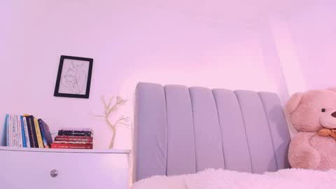 Snapshot of dannahyde chatting on 01.17.26 Insta DannaBlueX online show from 01.17.26