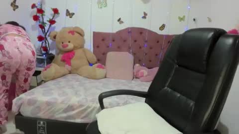 Snapshot of dannajeins chatting on 05.09.26 Danna Sofia jeins online show from 05.09.26