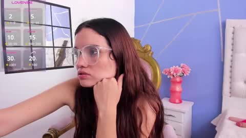 Danna online show from 10.26.25