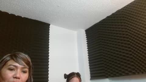 dannamomcerrat online show from 01.11.25