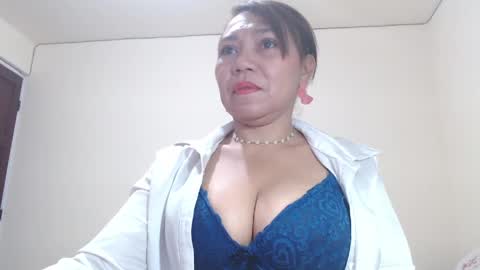 dannamomcerratt online show from 04.18.26