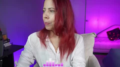 Snapshot of dannanoir chatting on 10.15.25 Danna online show from 10.15.25