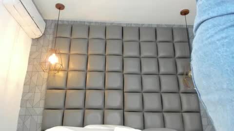 Danna online show from 12.18.25