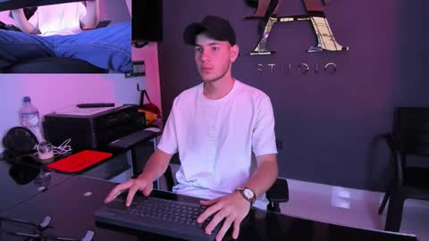 danny_and_lara online show from 09.21.25