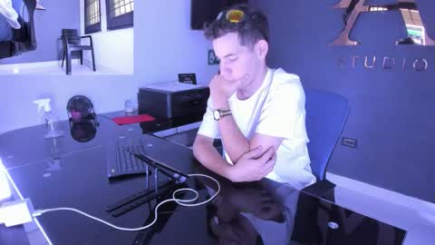 danny_and_lara online show from 09.28.25