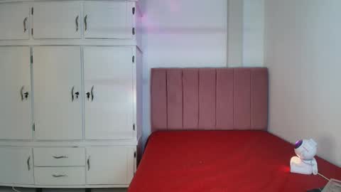 danny_cam1423 online show from 01.18.25