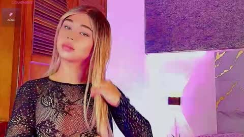 Snapshot of dante_bre chatting on 10.21.25 dante_bre online show from 10.21.25