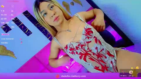 Snapshot of dante_bre chatting on 10.29.25 dante_bre online show from 10.29.25