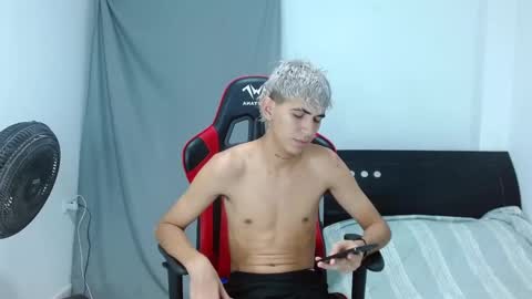 Snapshot of dante_lord chatting on 12.24.24 Dante online show from 12.24.24