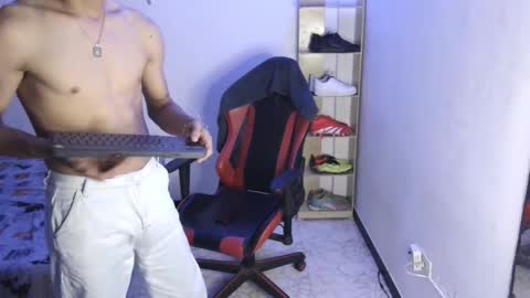 Snapshot of dante_lord chatting on 10.26.25 Dante online show from 10.26.25