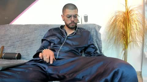 Snapshot of dantewinter_ chatting on 04.10.26 Dante Winter online show from 04.10.26