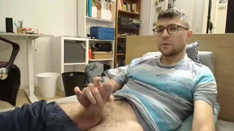 Snapshot of dantheman233 chatting on 09.18.25 Daniel online show from 09.18.25