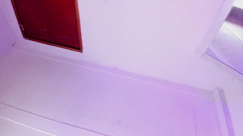 hi im DanyBest Squirter here on cb online show from 01.21.25