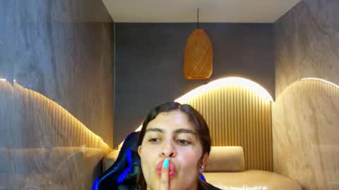 Dany online show from 11.13.25