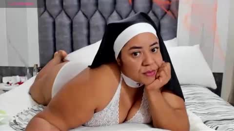 daphaineex online show from 10.31.25