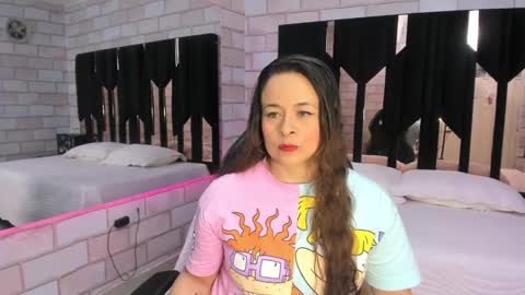 Daphne online show from 12.28.24