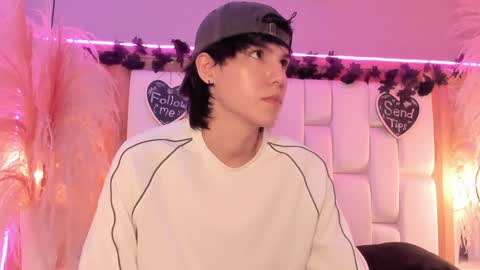 daphne_and_roger online show from 03.30.26