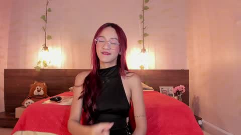 Snapshot of daphne_courtis chatting on 01.15.25 Daphne online show from 01.15.25