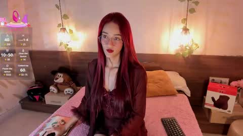 Snapshot of daphne_courtis chatting on 03.07.25 Daphne online show from 03.07.25