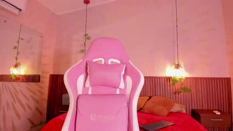 Daphne online show from 03.02.26