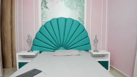 Snapshot of daphne_fox_ chatting on 01.21.25 Daphne  online show from 01.21.25