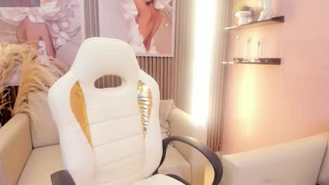 Snapshot of daphne_fox_ chatting on 11.09.25 Daphne online show from 11.09.25