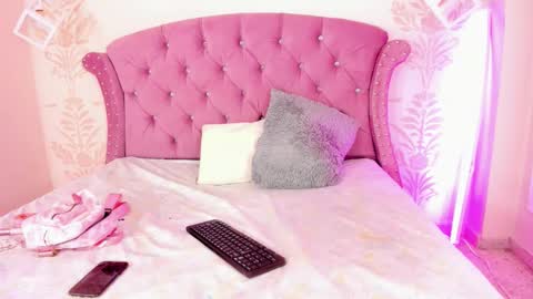 Daphne online show from 09.21.25