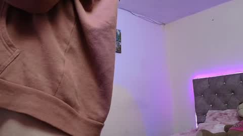 DAPHNE online show from 12.21.24