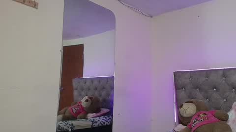 DAPHNE online show from 01.24.25