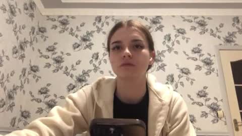 Snapshot of daphnesterlace chatting on 05.10.26 Emilia online show from 05.10.26