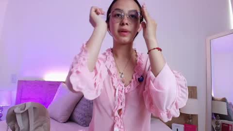 daphnevalucci online show from 04.27.26