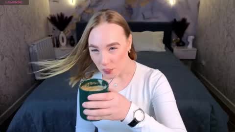 Snapshot of daralex_ chatting on 02.27.26 Daralex online show from 02.27.26