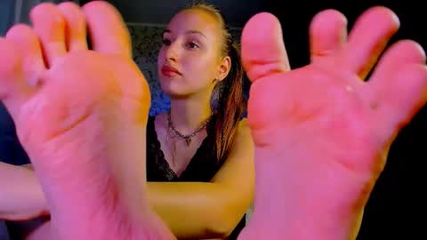 Darcy Siren online show from 11.10.25