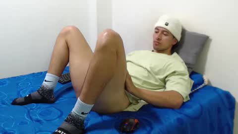 Snapshot of darekgates chatting on 02.23.25 Darekgates online show from 02.23.25