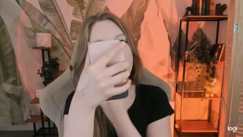 Daria Tate online show from 04.12.26