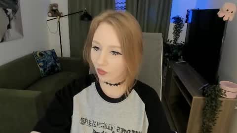 Daria Tate online show from 06.26.26