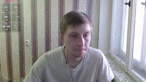 Snapshot of darienlarge chatting on 12.18.24 darienlarge online show from 12.18.24