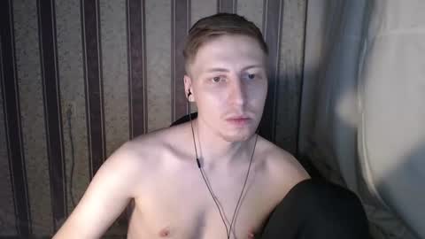 Snapshot of darienlarge chatting on 02.20.25 darienlarge online show from 02.20.25