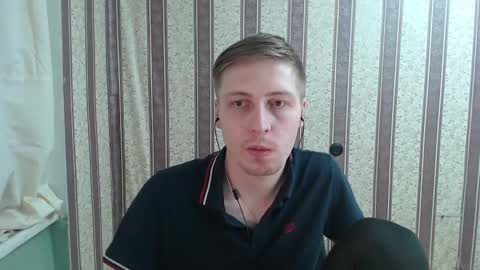 Snapshot of darienlarge chatting on 03.06.25 darienlarge online show from 03.06.25