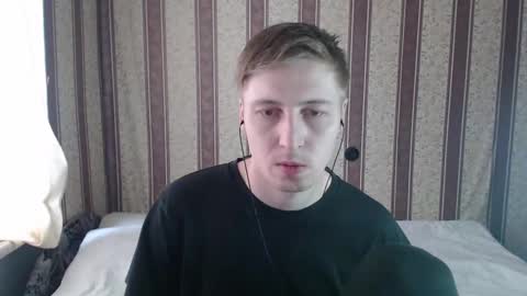 Snapshot of darienlarge chatting on 03.11.25 darienlarge online show from 03.11.25