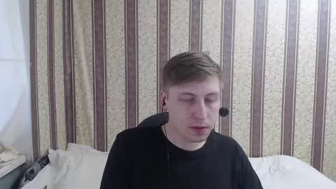 Snapshot of darienlarge chatting on 03.12.25 darienlarge online show from 03.12.25