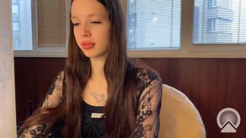 Snapshot of darina_night chatting on 03.10.25 Darina Night online show from 03.10.25