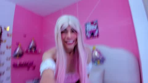 DaripQueen online show from 01.20.25