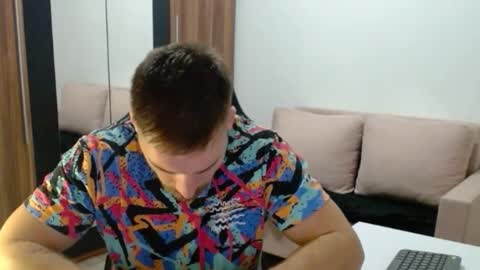 darius_94 online show from 10.24.25